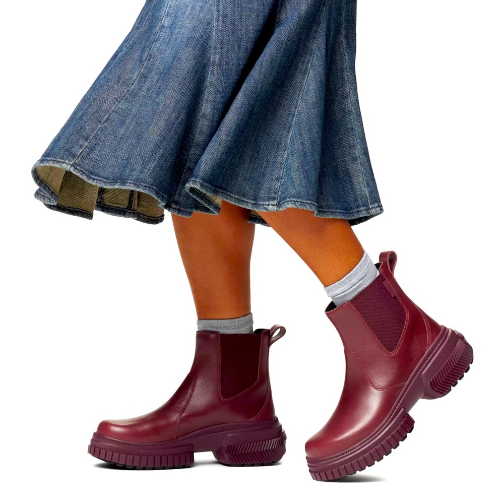 SOREL ONA AVE™ WOMEN'S WATERPROOF CHELSEA BOOT in Plum